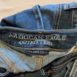 American Eagle distressed jeans!